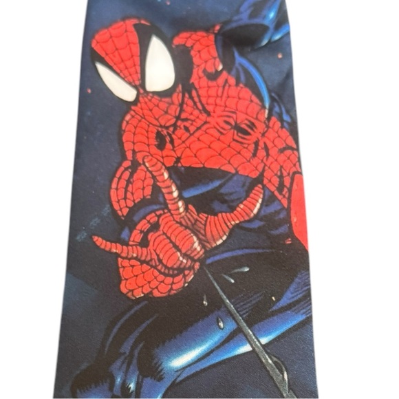 Ralph Marlin Spider-Man Novelty Tie - Picture 4 of 7
